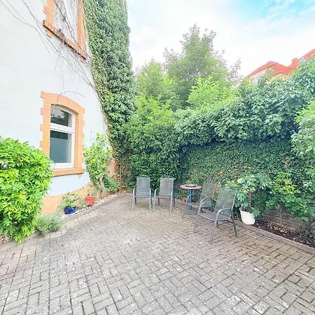 Wohnloft Xl Fuer Familien Und Gruppen Bis 10 Pers In Bester Zentraler Lage Powered By Eventraum