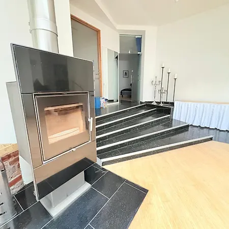 Wohnloft Xl Fuer Familien Und Gruppen Bis 10 Pers In Bester Zentraler Lage Powered By Eventraum * Erfurt